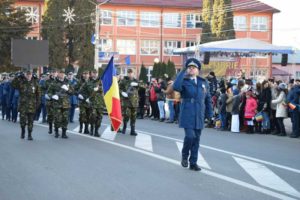 Paradă militară - comandantul cpt. Ovidiu Pasenciuc